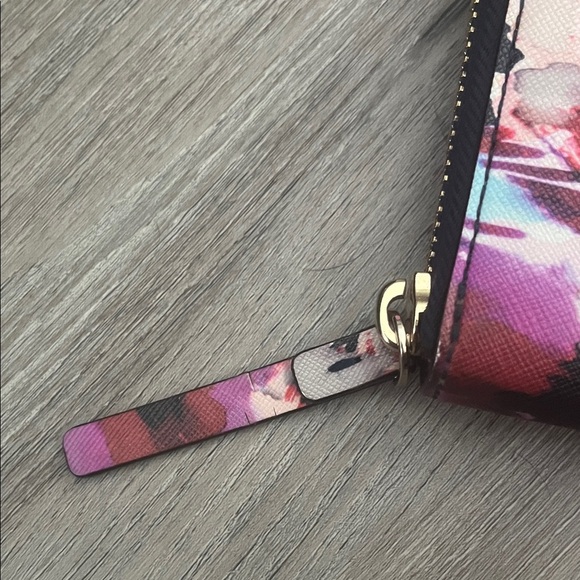 Kate Spade Red and Black Floral Wallet large size - Picture 3 of 12